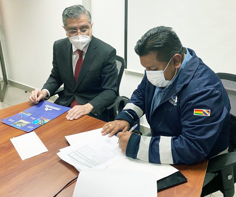 ASP-B logra acuerdo de descuento tarifario para carga boliviana en 42% por puerto de Arica