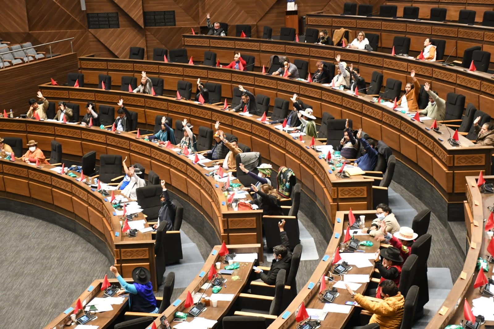 Diputados aprueba proyecto de ley para construcción de túnel Incahuasi y doble vía Yapacaní - Puente Ichilo