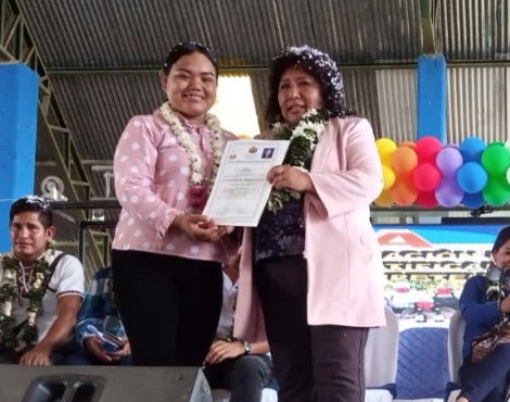 Educación certifica los conocimientos y saberes de 473 personas en Chimoré, Cochabamba
