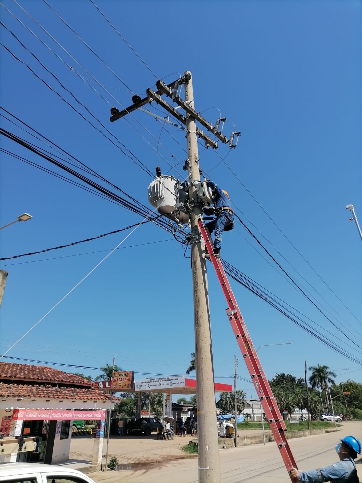 Gobierno invertirá $us 200 millones en proyectos de electrificación rural