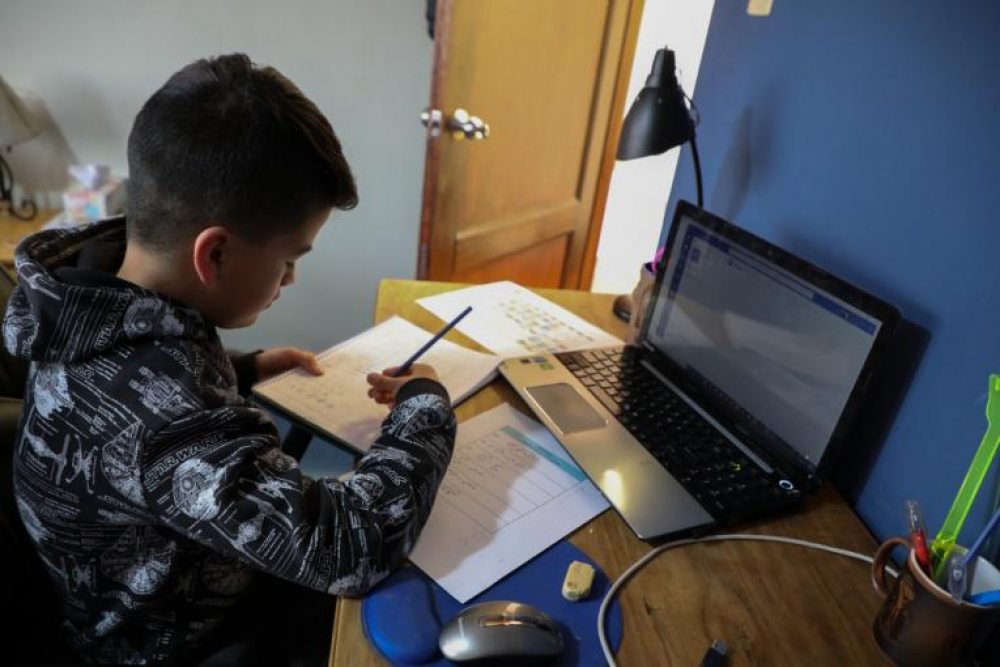 Ministerio de Educación establece descuento entre 10% y 35% en pensiones escolares