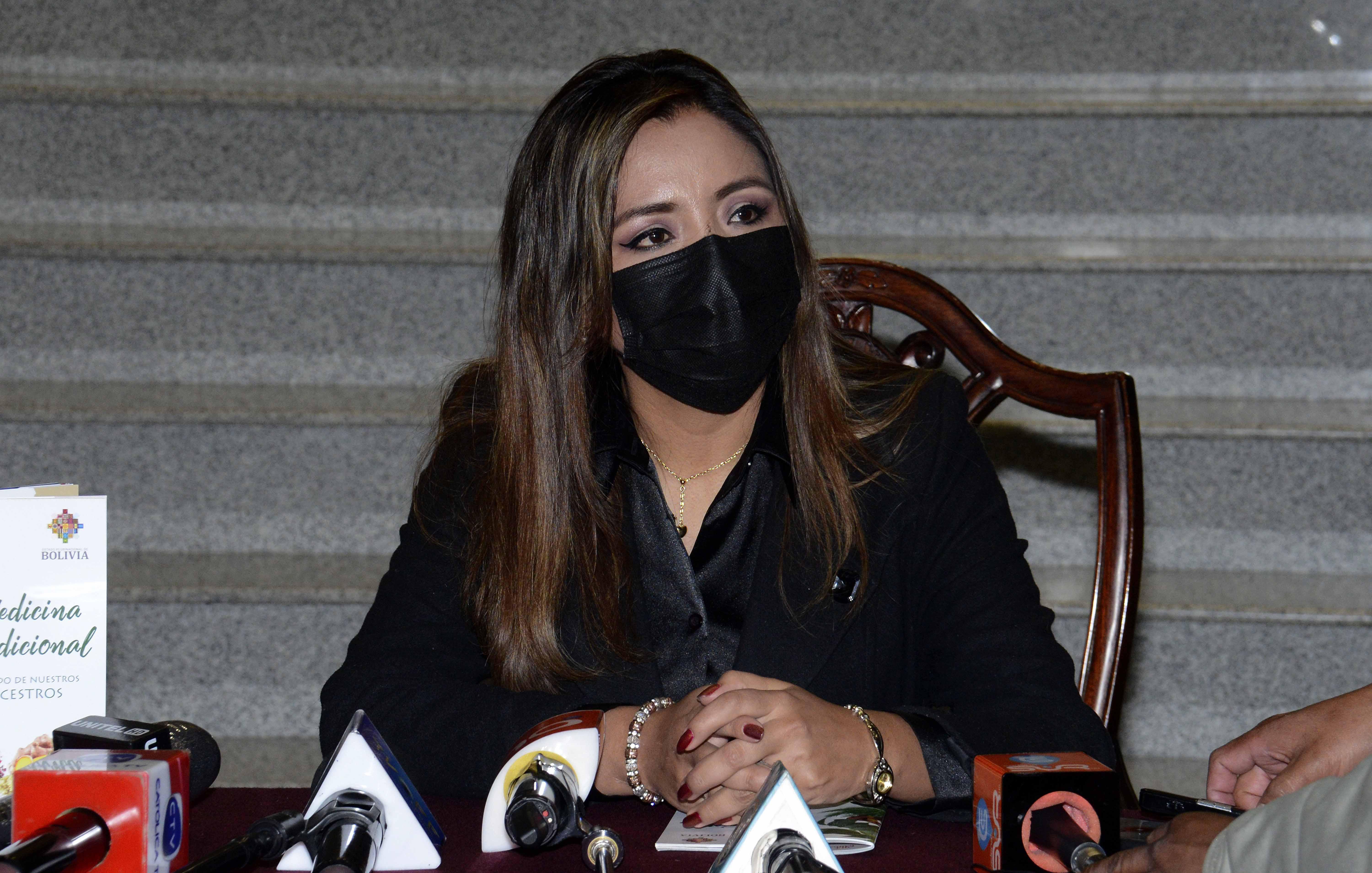 COVID-19: Viceministra Alcón resalta la incorporación de brigadas médicas móviles para acelerar la vacunación