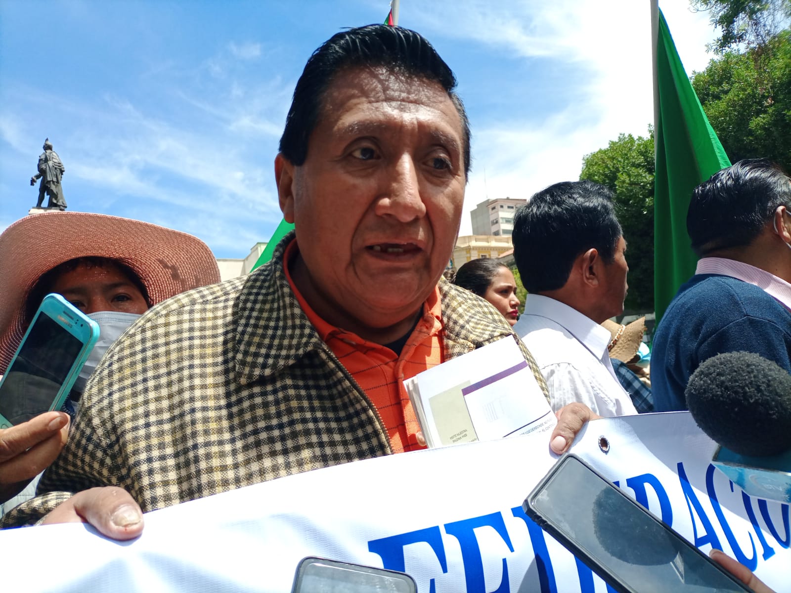 Dirigente gremial de El Alto asegura que Ley 1386 no afecta a su sector y quienes la observan están en actividades ilícitas