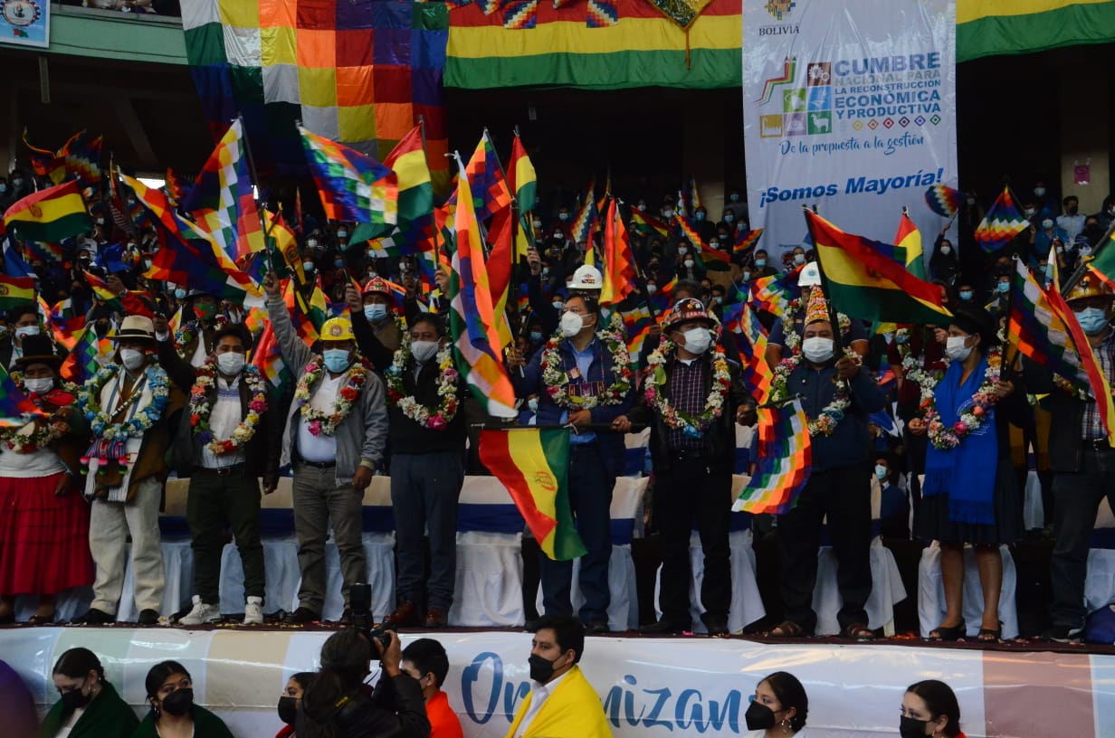 Cumbre Nacional Económica: Trabajadores proponen industrialización cuidando a la Madre Tierra