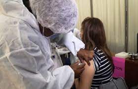 El 55% de los maestros del país están inmunizados con las dosis completas contra el COVID-19