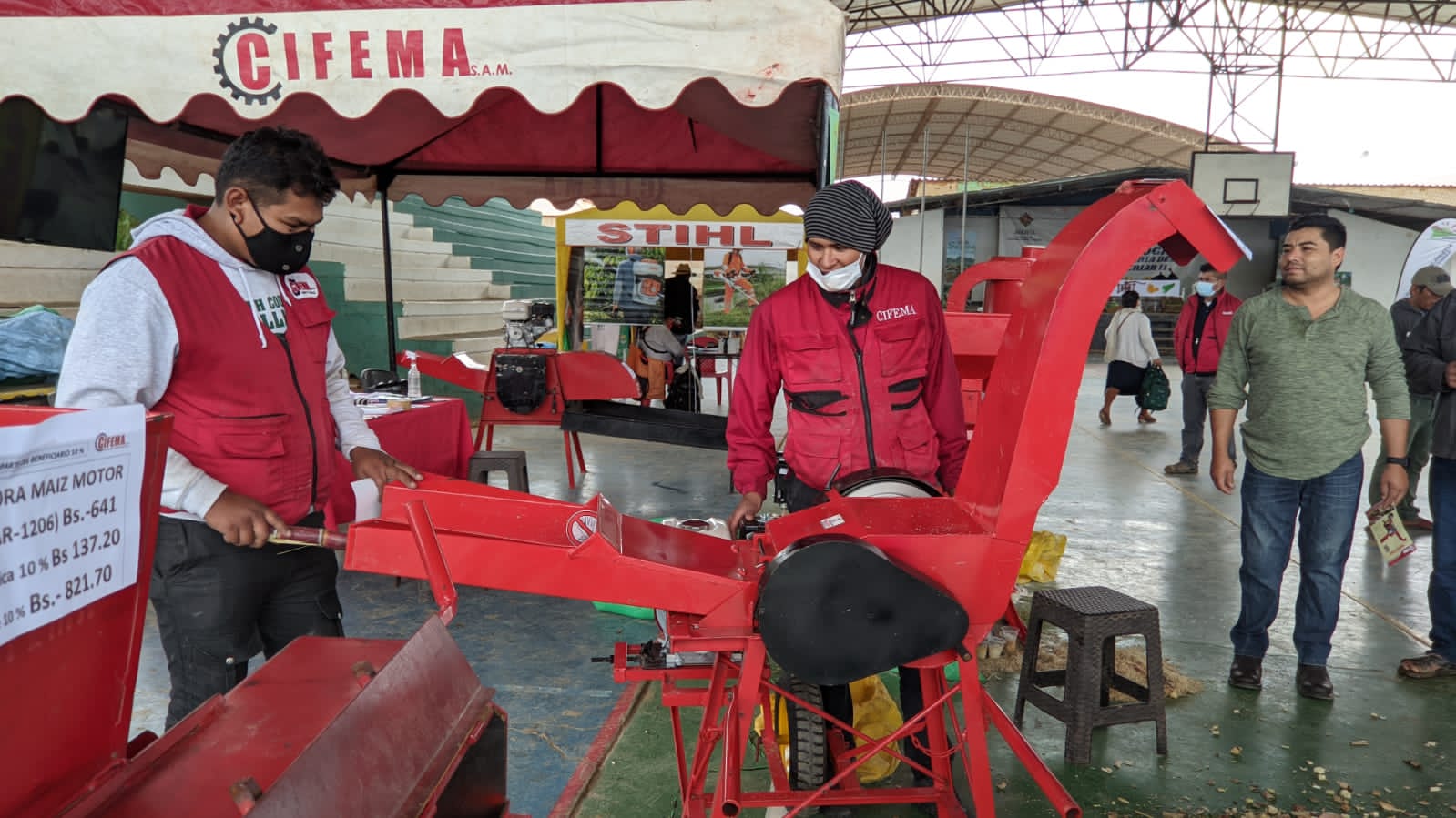 Santa Cruz: Destinan más de Bs 1,7 millones en maquinaria agrícola para pequeños productores de Saipina