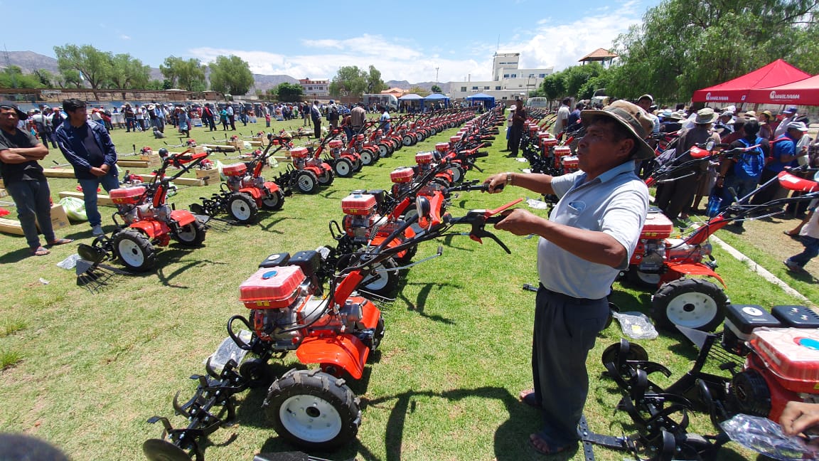 Cochabamba: Productores de Capinota reciben equipamiento agropecuario por Bs 7 millones