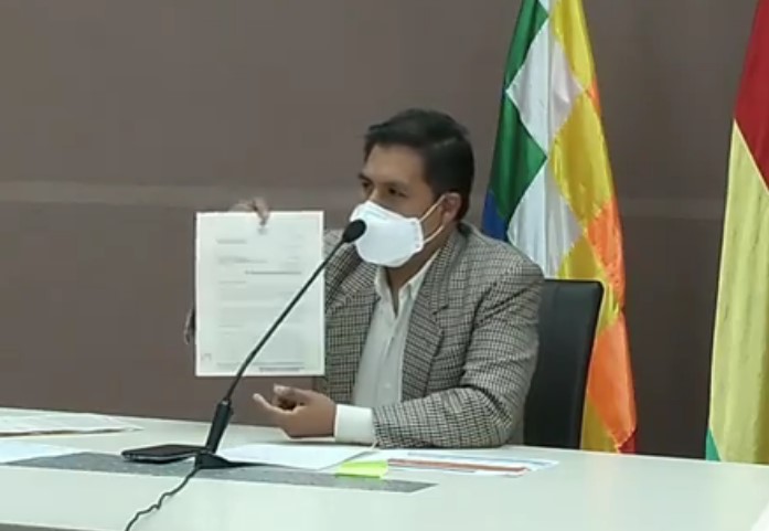 Ministro: Gobierno coadyuvará para que autoridades electas importen vacunas, pero en cumplimiento de las normas