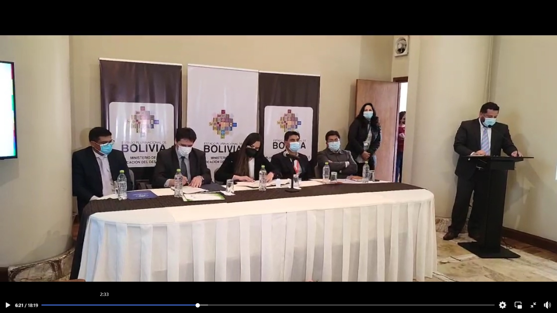 Planificación y FNDR firman acuerdo para el manejo del fideicomiso de Bs 2.000 millones del Farip