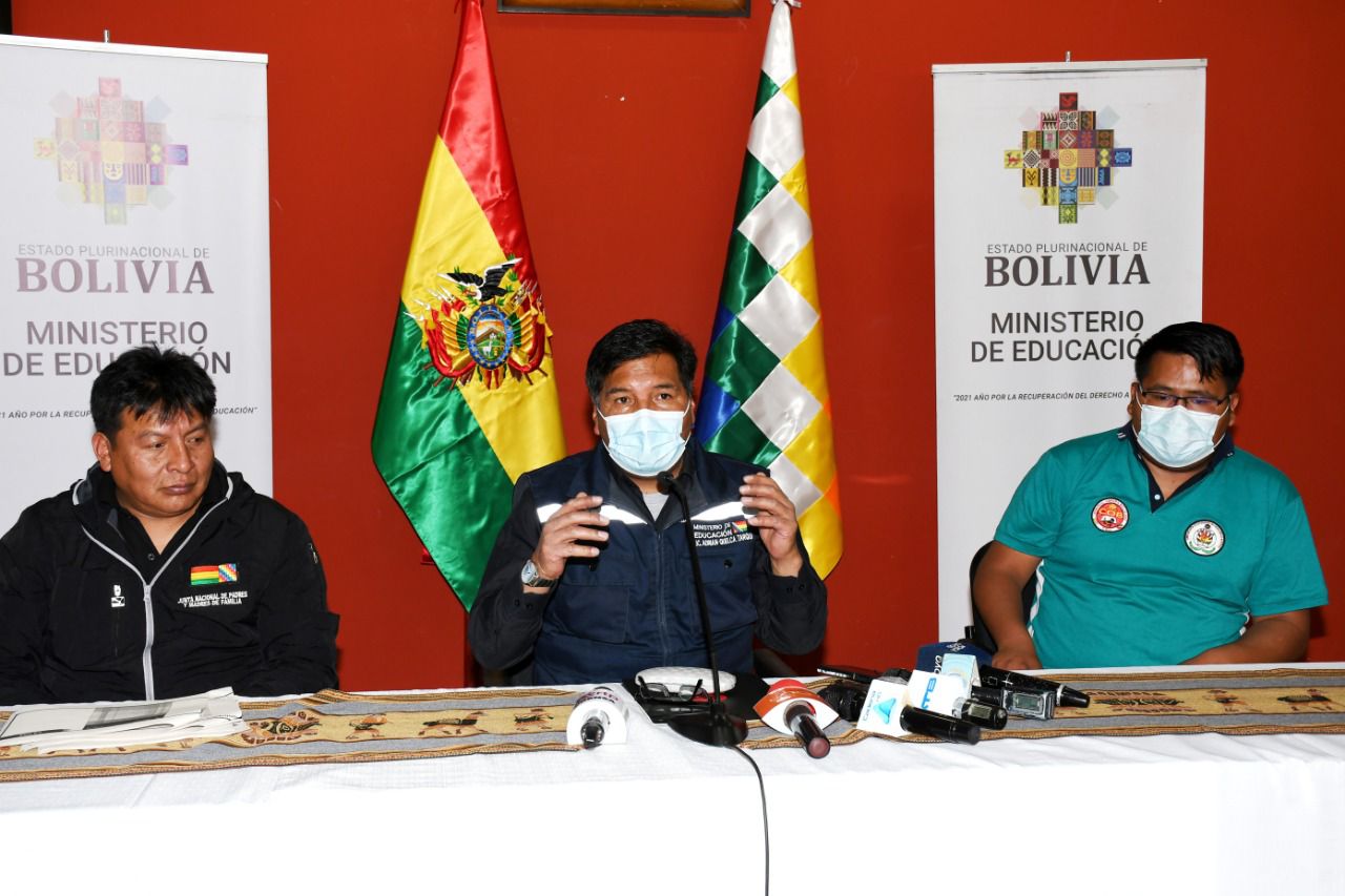 Ministro de Educación desmiente hecho de tránsito en estado de ebriedad