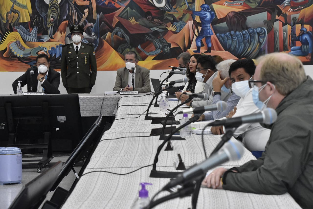 Presidente Arce señala que los Gobiernos subnacionales cuentan con Bs 274 millones para contratar personal sanitario