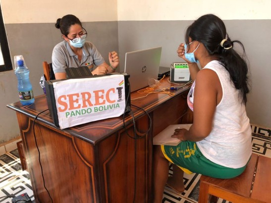 Serecí Pando llega a Santos Mercado para sanear documentos y emitir certificados de nacimiento gratuitos