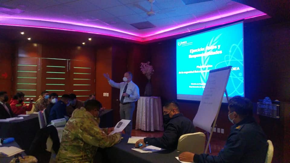 Realizan taller sobre seguridad aeroportuaria y transporte de materiales radioactivos