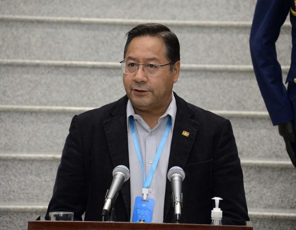 Presidente destaca incremento del 9% en ahorros en el sistema financiero en comparación a febrero de 2020