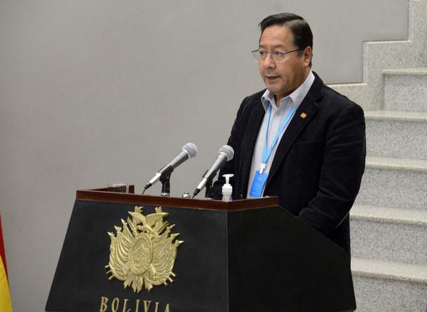 Presidente resalta que el FMI y el Banco Mundial reconozcan resultados del modelo económico boliviano