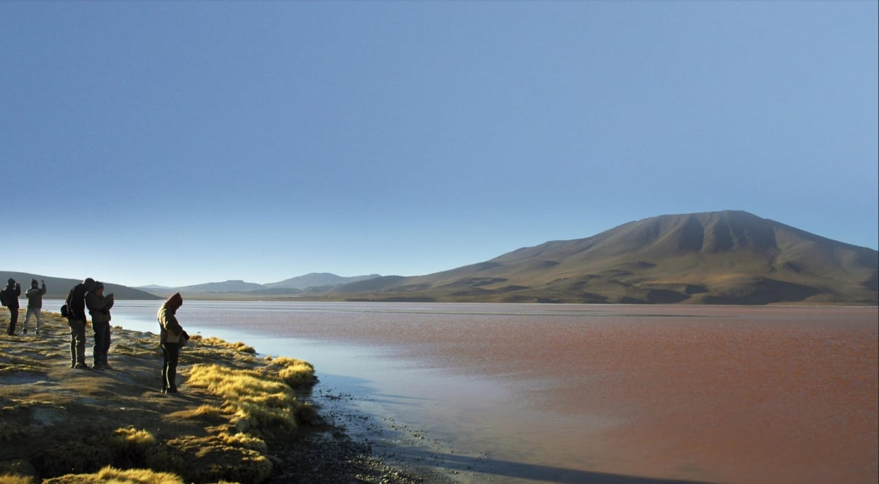 Desarrollo Productivo entrega 1.187 plaquetas de reconocimiento a prestadores de servicios turísticos del país