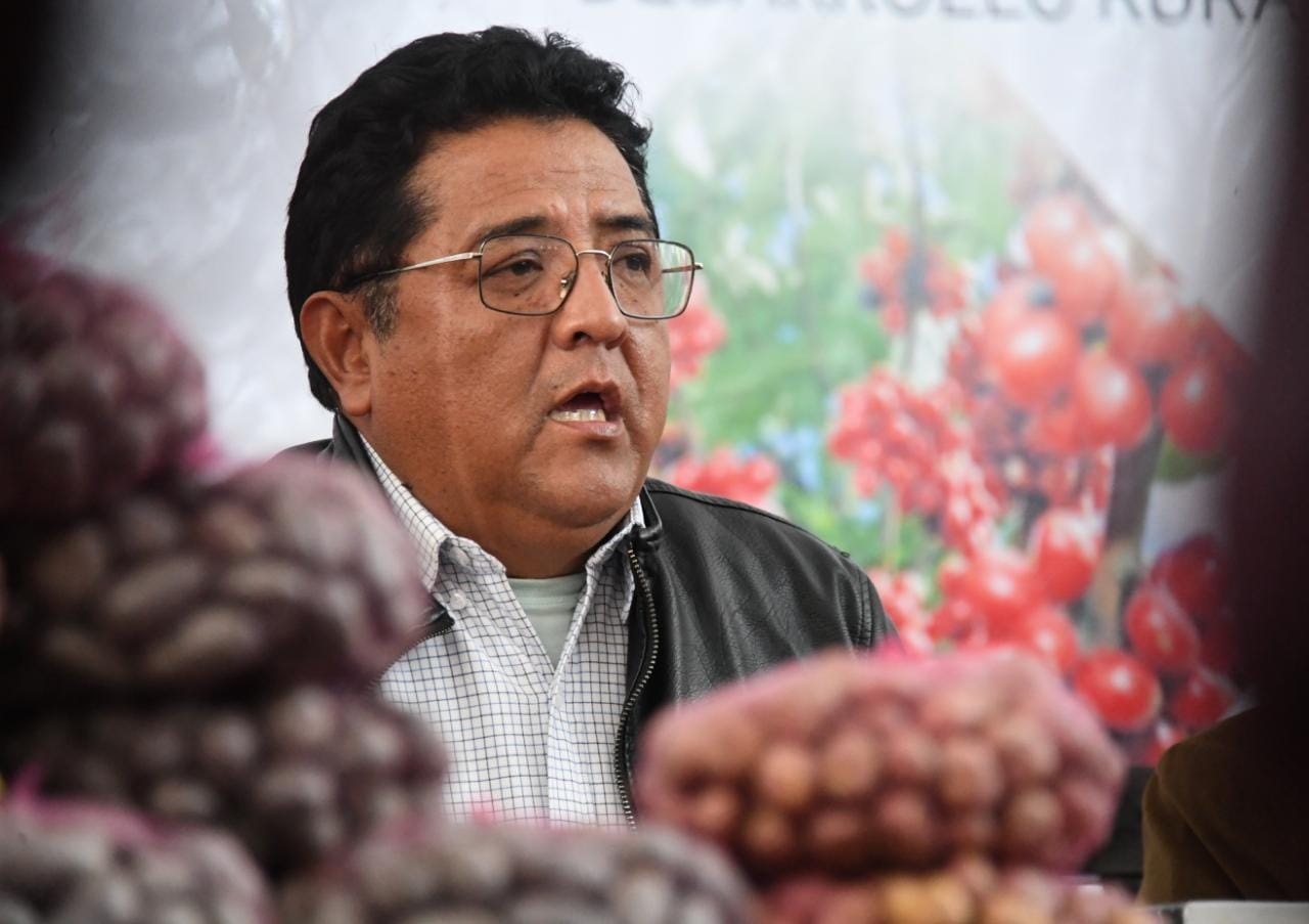 El Ministro de Desarrollo Rural y Tierras a Remmy Gonzales, invita a la ''Feria de la Papa'' este 8 de octubre en la plaza mayor de San Francisco.