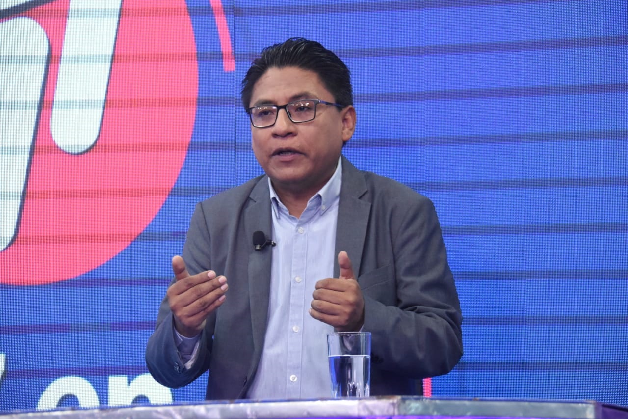 El ministro de Justicia, Iván Lima durante la entrevista del programa televisivo 