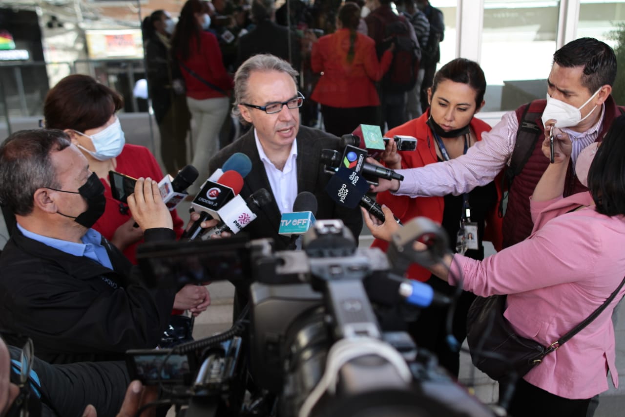El vocero Presidencial, Jorge Richter, se dirige a los medios de comunicación en la Casa Grande del Pueblo