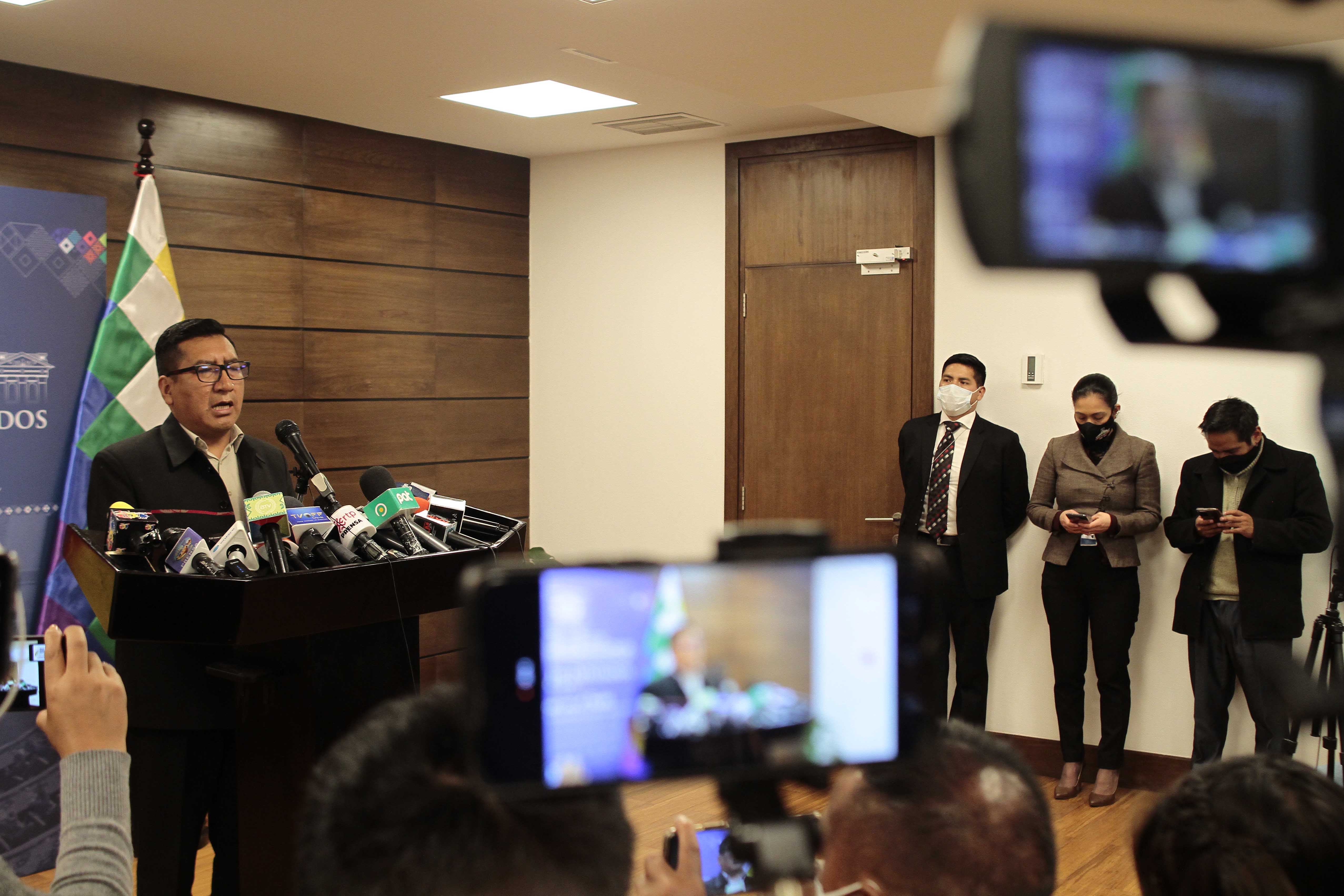  El presidente de la Cámara de Diputados, Freddy Mamani Laura, brindo información sobre la agenda legislativa.