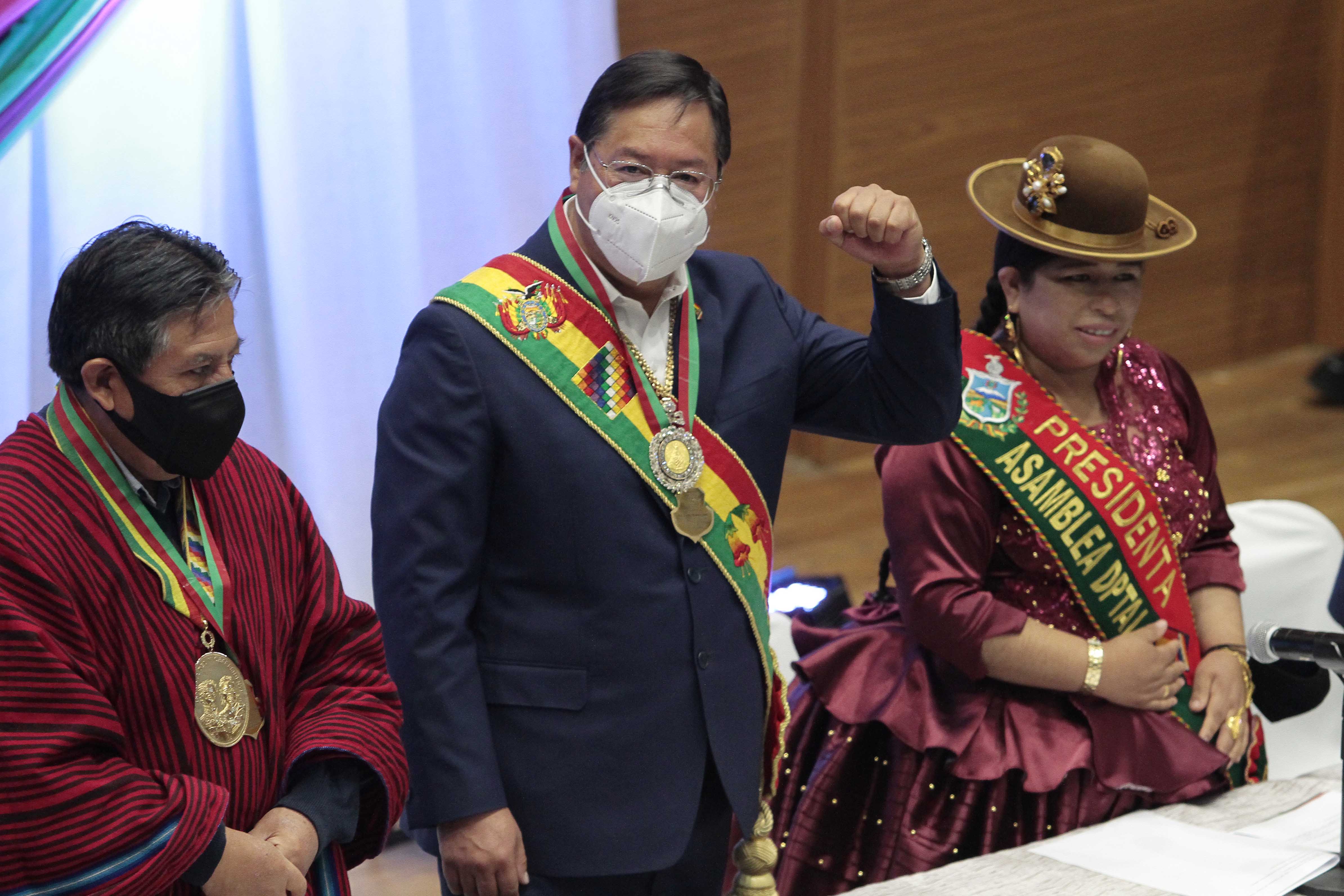 Sesión de honor de la Asamblea Legislativa Departamental, en conmemoración a los 213 aniversarios de la gesta libertaria de La Paz, con la presencia del primer mandatario del Estado Luis Arce Catacora