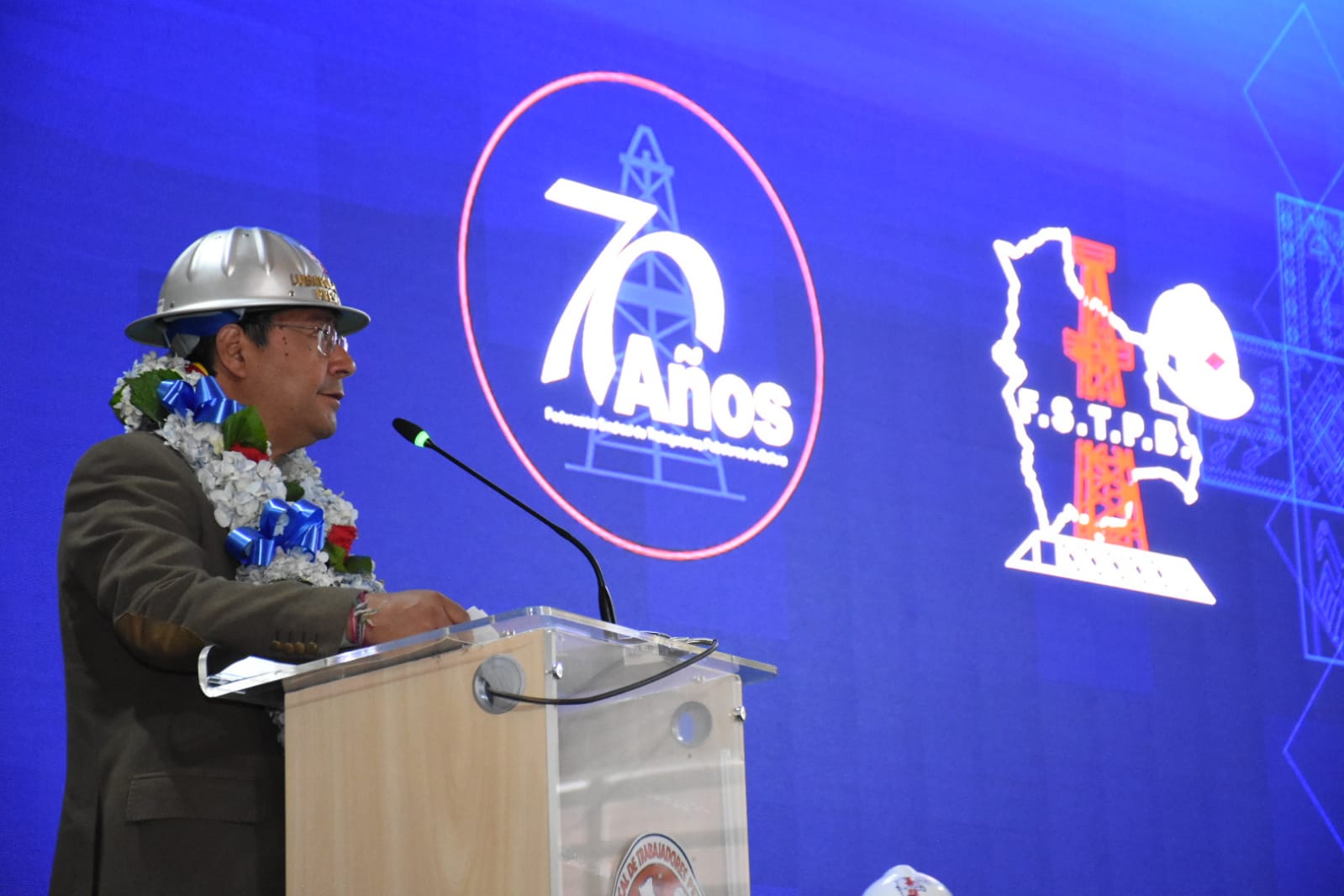 Acto de conmemoración del 70 aniversario de fundación de la Federación Sindical de Trabajadores Petroleros de Bolivia (FSTPB), con la presencia del Presidente Luis Arce Catacora