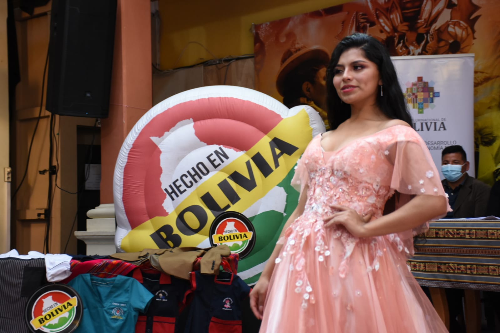 El Ministerio de Culturas, Descolonización y Despatriarcalización, acto de lanzamiento de la Feria Multisectorial 1ra. Expo MyPES Sacaba