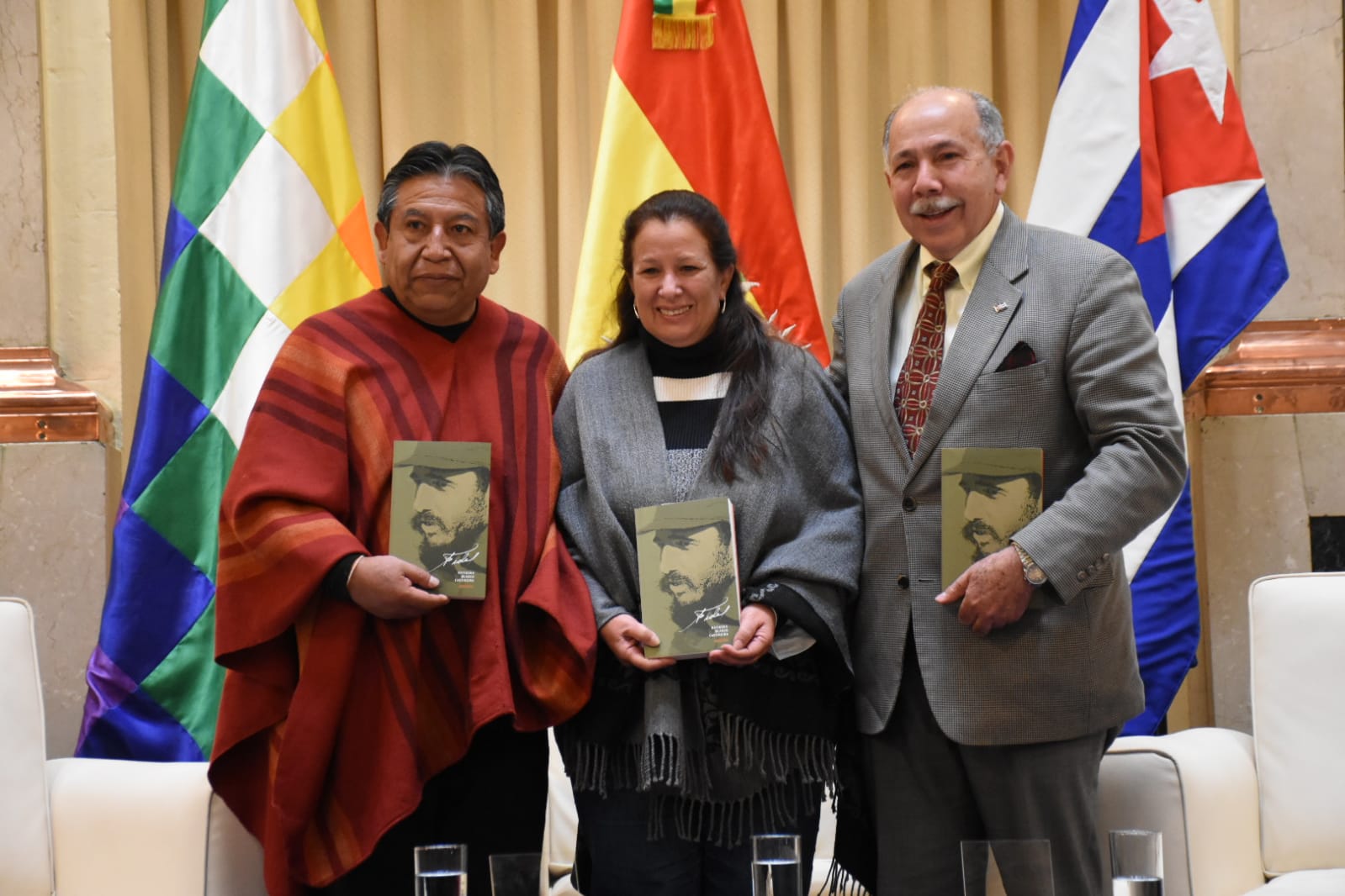 Con la participación del Vicepresidente de Bolivia, David Choquehuanca, se realiza la presentación del libro 