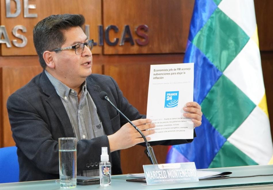  El Ministro de Economía, Marcelo Montenegro, en conferencia de prensa sobre el comunicado del FMI respecto a la economía boliviana