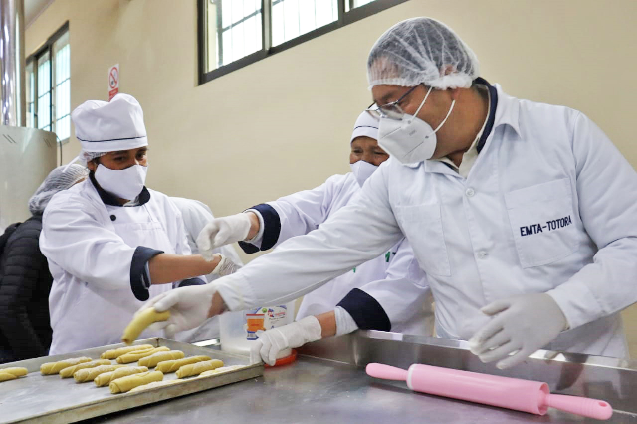 Inauguración en Totora, departamento de Cochabamba, de una Planta de Transformación de Cereales y Papa, acto que contó con la participación del presidente del Estado Plurinacional, Luis Arce Catacora