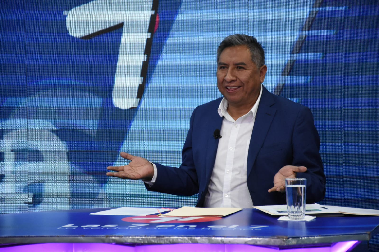 Invitado al programa “Las 7 en el 7”, Canciller Rogelio Mayta