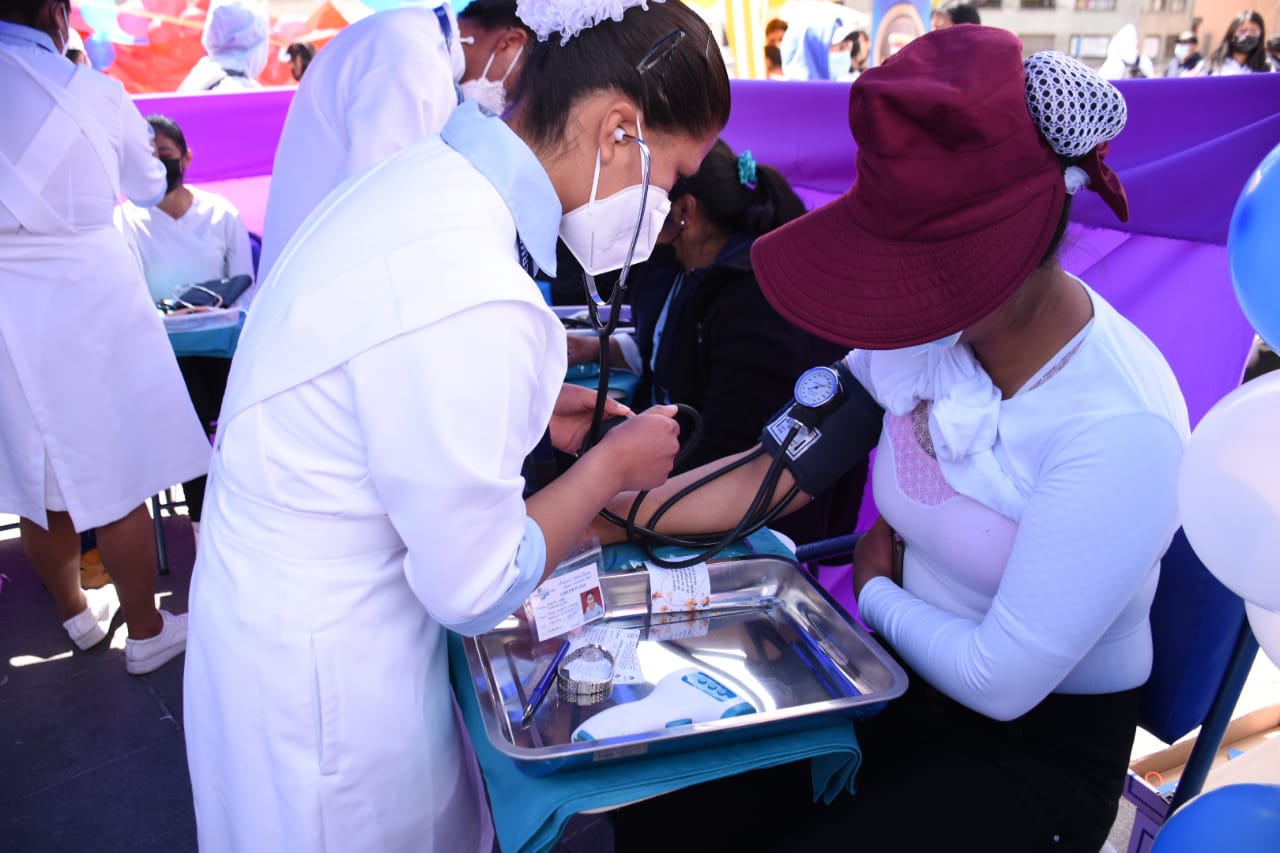 El Ministro de Salud y Deportes, Dr. Jeyson Auza, participa de 