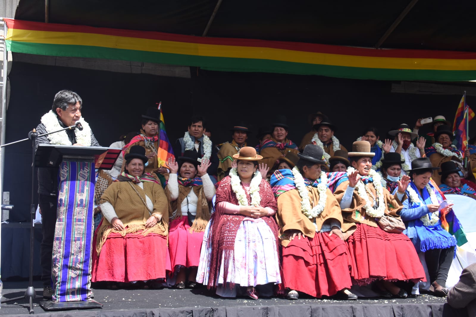 El Presidente en ejercicio David Choquehuanca participa del acto de conmemoración a los 240 años de la muerte de Bartolina Sisa