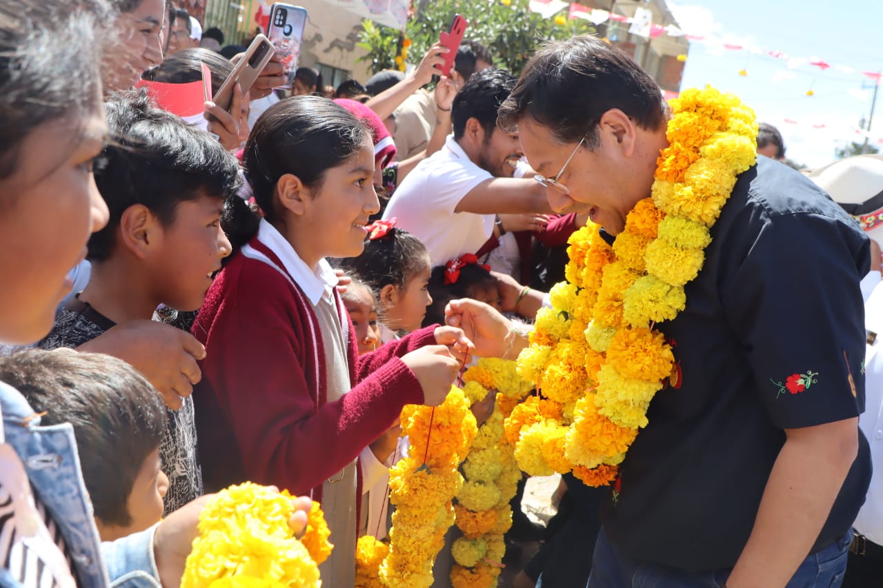 El Presidente del Estado Luis Arce entrega la construcción de sistemas de alcantarillado sanitario para los barrios: 14 de Enero, Tajibos, Tierra Linda y Mirador Los Pinos, en Tarija