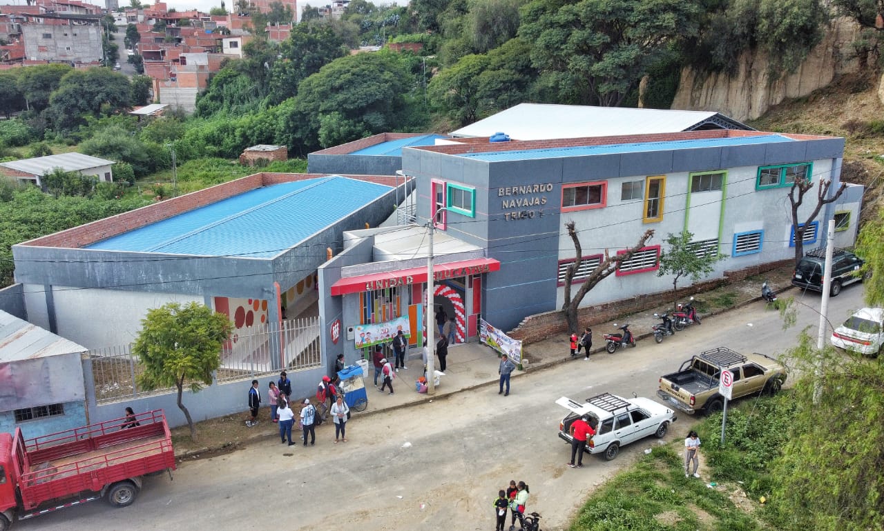 El Presidente del Estado Luis Arce entrega la Unidad Educativa Bernardo Navajas Trigo, en Tarija