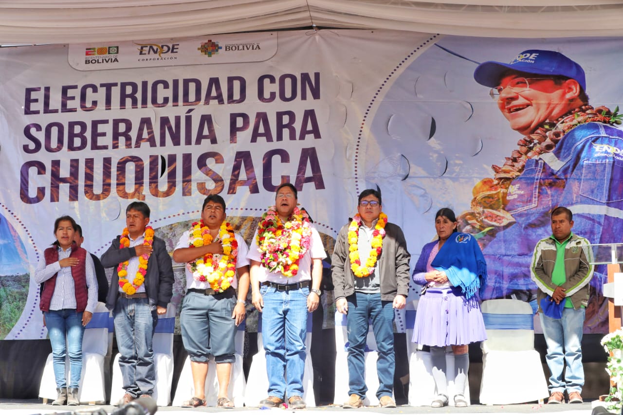Presidente del Estado Luis Arce entrega Sistema de Distribución de Líneas Eléctricas en el municipio de Camargo, Chuquisaca