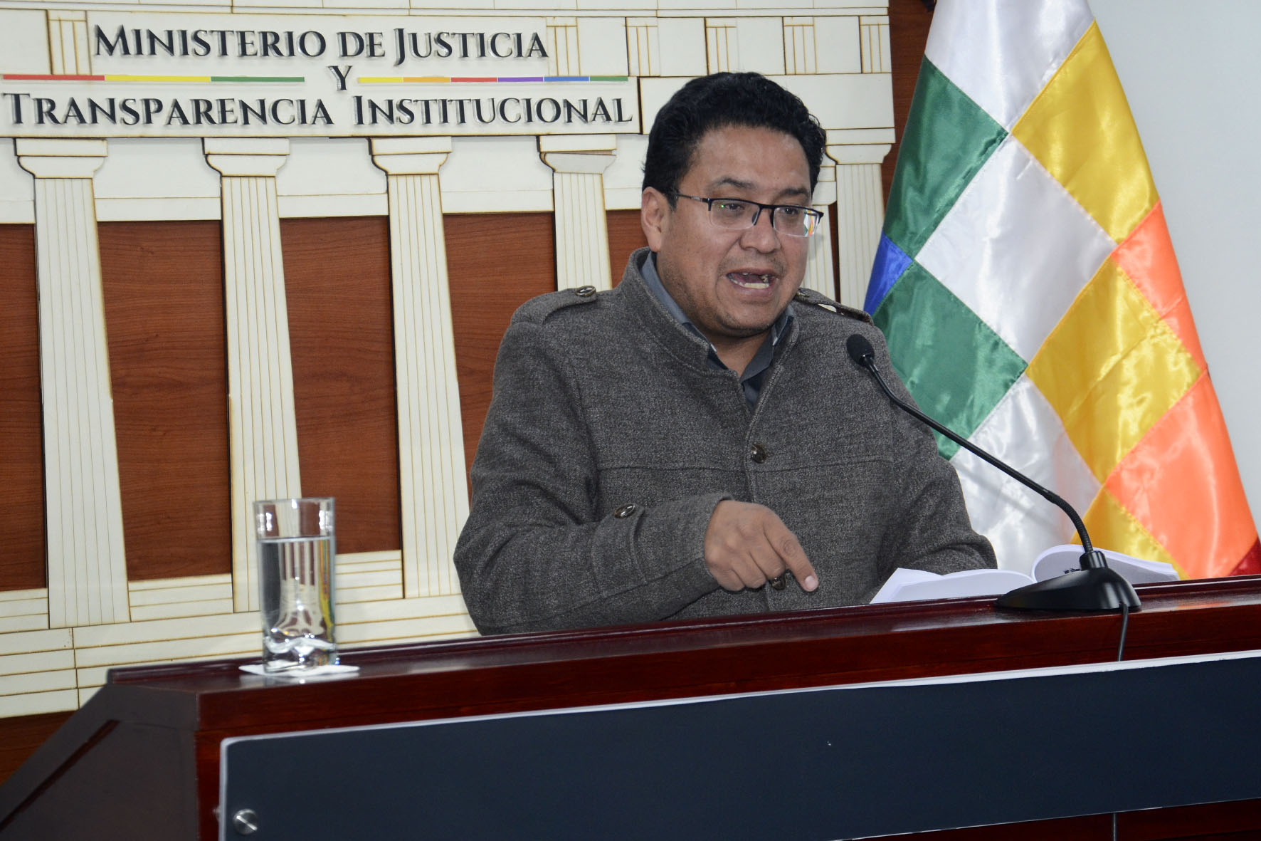 Conferencia de prensa del Viceministro de Justicia y Derechos Fundamentales, César Siles Bazán