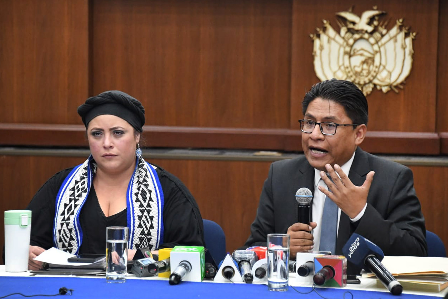 Ministra de la Presidencia María Nela Prada junto al Ministro de Justicia Iván Lima en conferencia de prensa