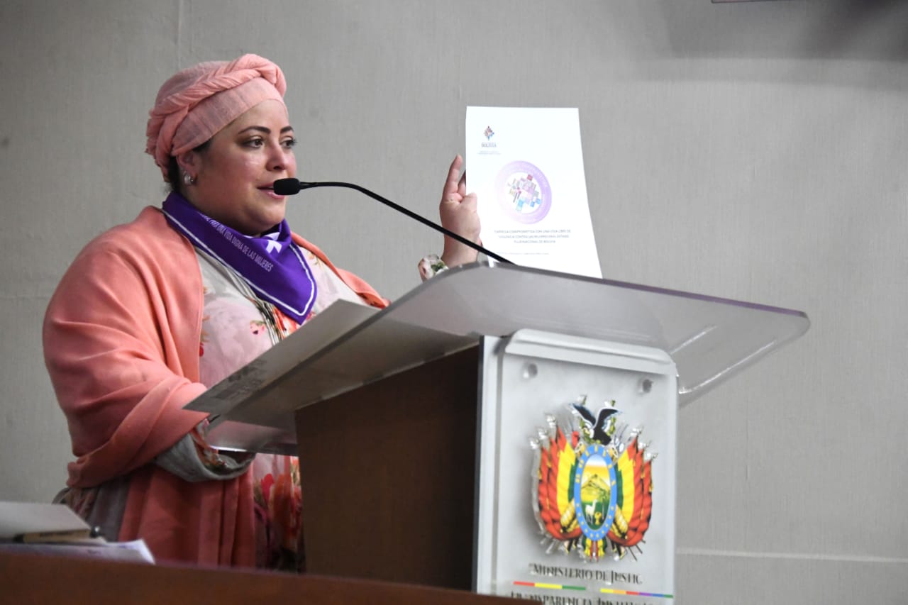  Lanzamiento del Sello Empresa Comprometida con una Vida Libre de Violencia Contra las Mujeres en el Estado Plurinacional de Bolivia, con la presencia de la ministra de la Presidencia Maria Nela Prada y el ministro de Justicia y Transparencia Instituciona