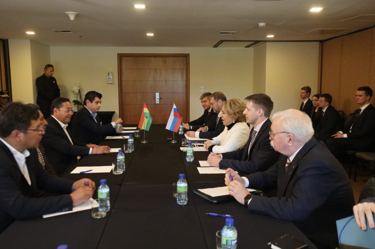 El Presidente del Estado Luis Arce se reunió en Brasil con los principales representantes del Consejo de la Asamblea de la Federación Rusa