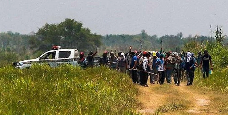 Asociaciones de la prensa condenan ataques de avasalladores contra periodistas en Santa Cruz