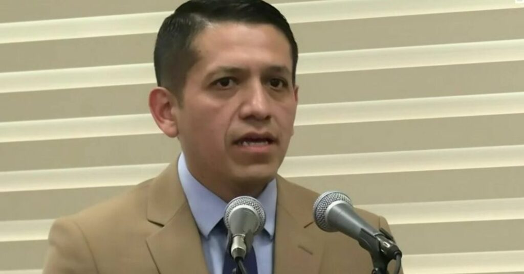 Viceministro García denuncia amenazas por investigación a la Aduana y anuncia nuevos hallazgos