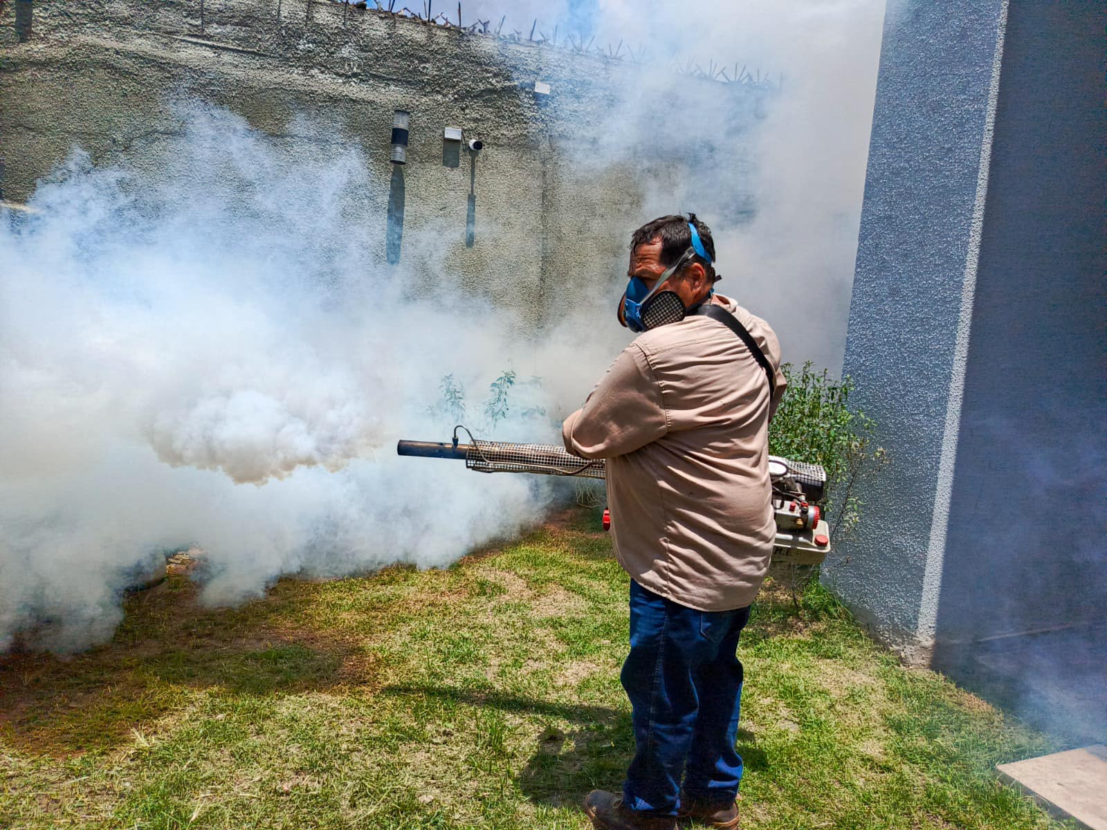 Sedes realiza controles en diferentes barrios. Foto: Gobernación de Santa Cruz