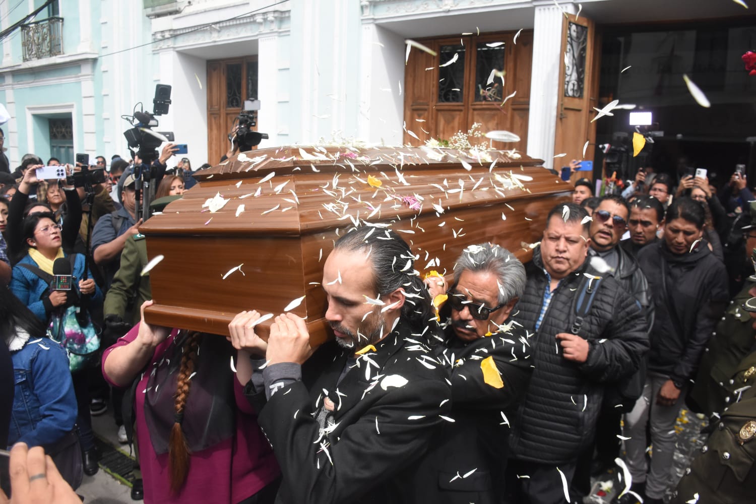 Despedida al actor boliviano, David Santalla. Foto: GAMLP.