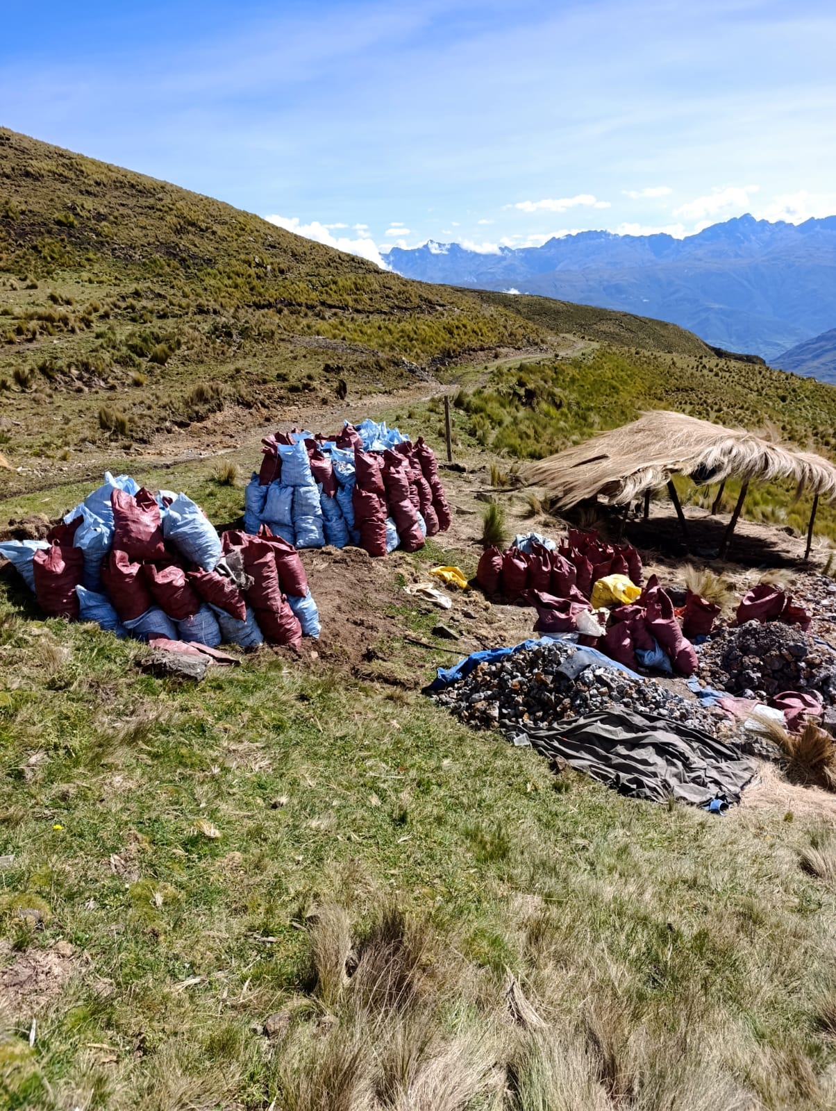 Imagen de la denuncia de minería ilegal en el municipio de Morochata en Cochabamba. Foto: Sernap.