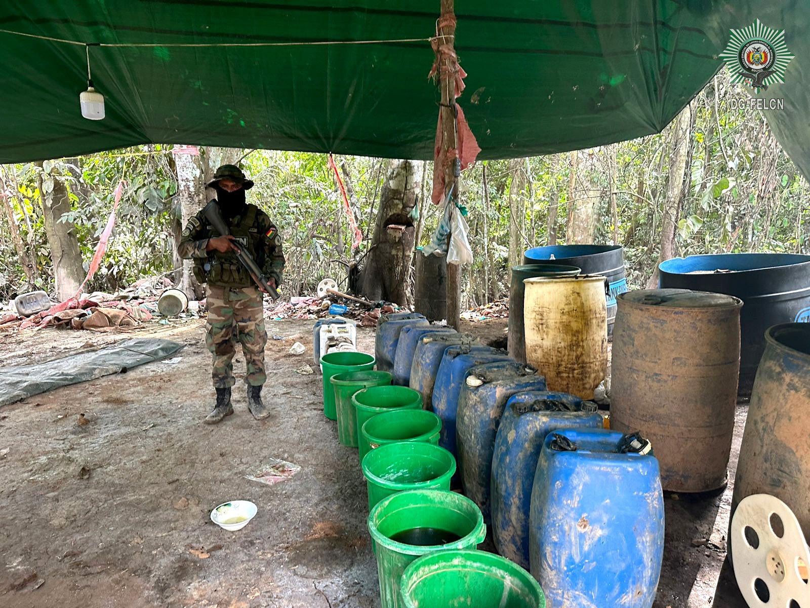 Operativo desarrollado por la Felcn en el trópico de Cochabamba. Foto: Felcn.