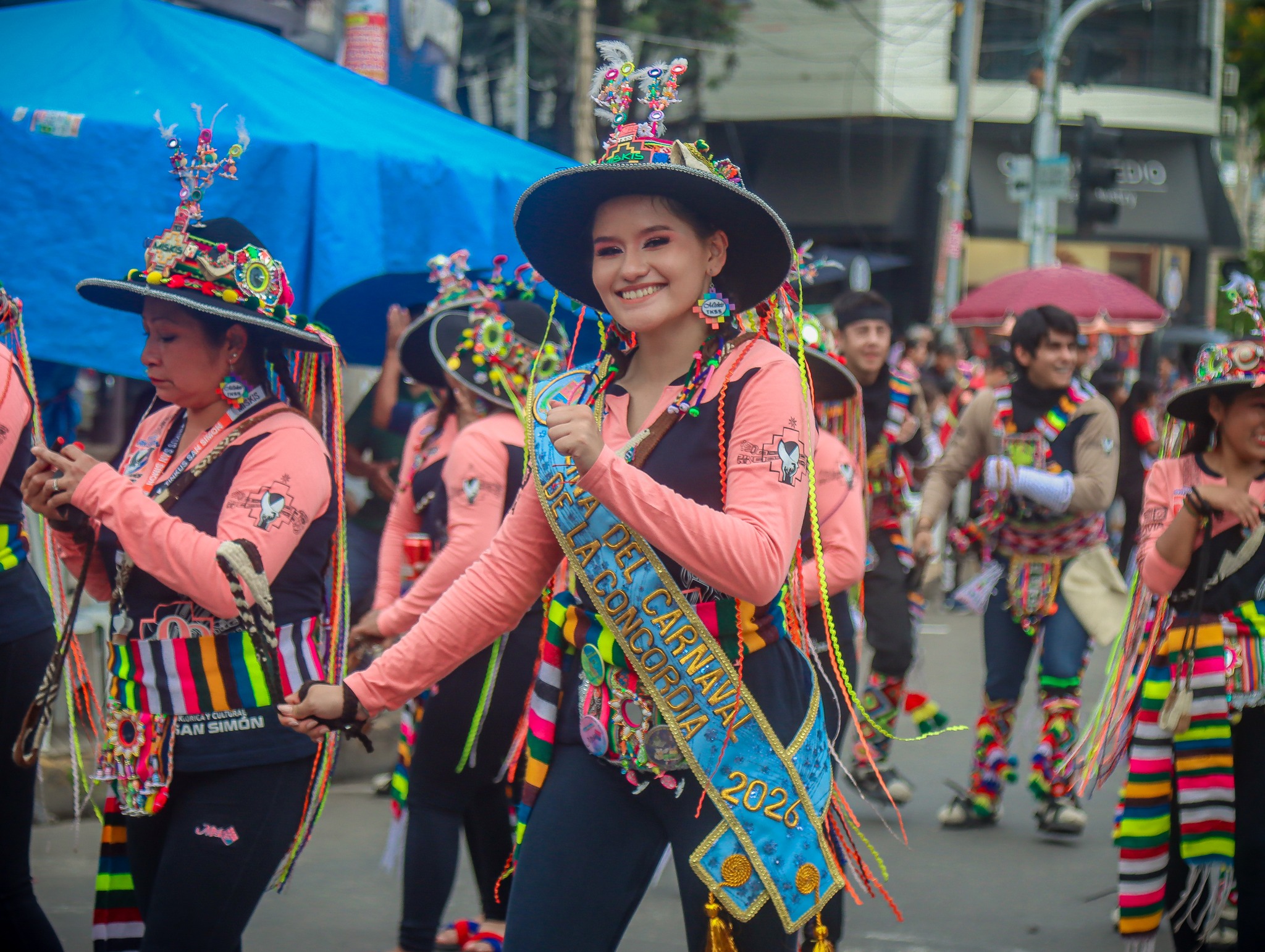Fraternidad de tinkus en la Precarnavalera en Cochabamba. Foto: GAMC.