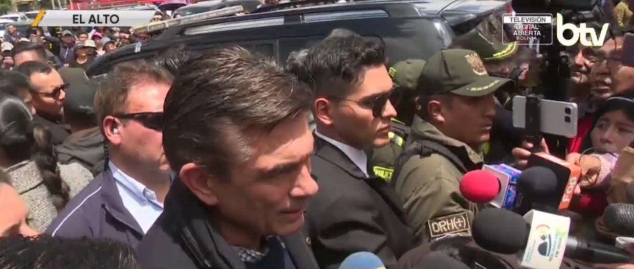 El presidente Rodrigo Paz, en El Alto. Imagen: Captura: Bolivia Tv.