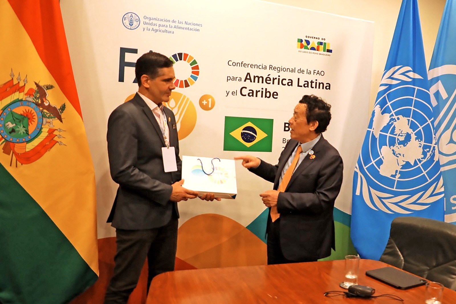 El Ministro de Desarrollo Productivo y el director general de la FAO, Qu Dongyu. Foto: MDPRyA.