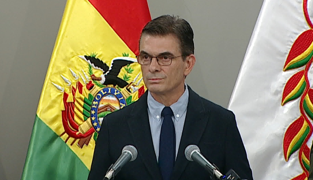 El presidente de Bolivia, Rodrigo Paz, en conferencia de prensa. Imagen: Captura.